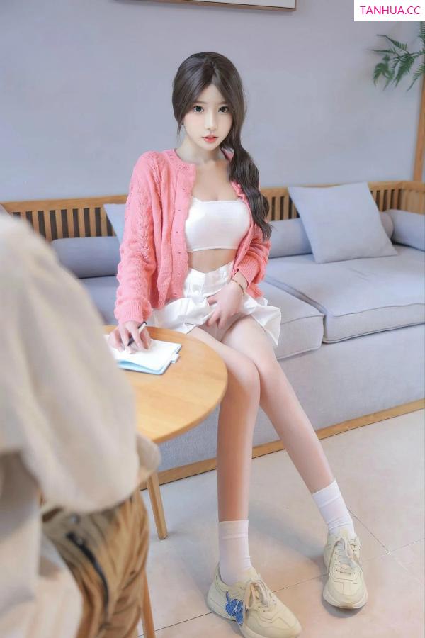   [XiuRen]高清写真图 2024.03.15 No.8241 桃妖夭 新人美腿第60张图片